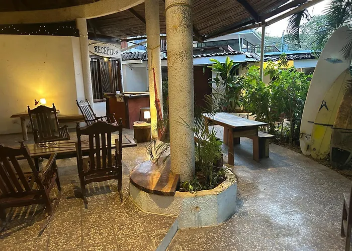 Hostal Pura Vida Tamarindo