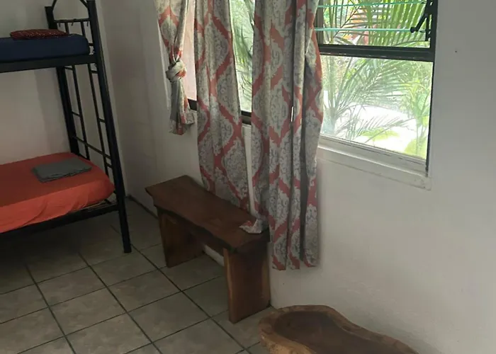 Hostal Pura Vida Tamarindo